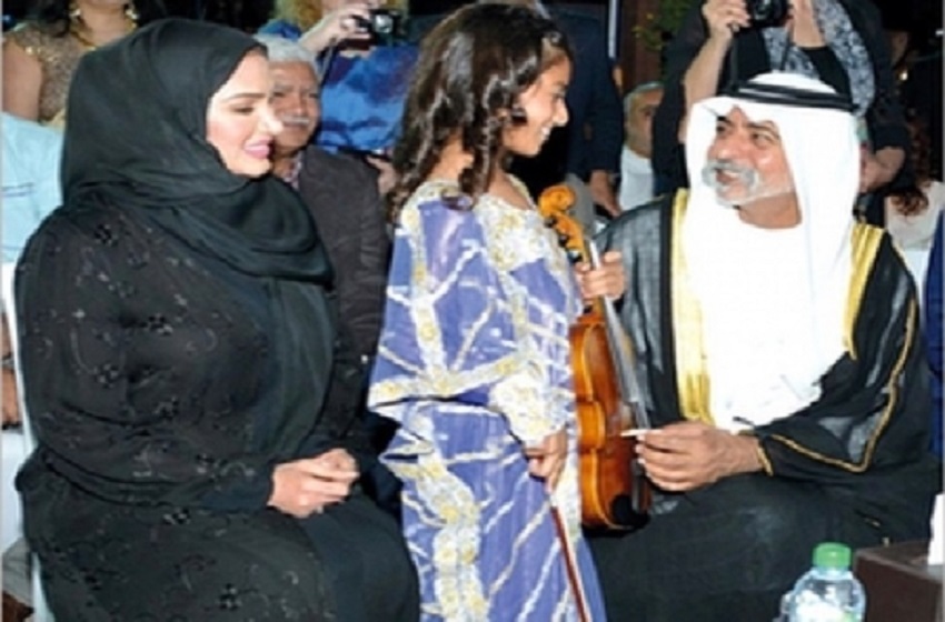 فاطمة الرقباني.. إبداع طفولي في أوركسترا الإمارات